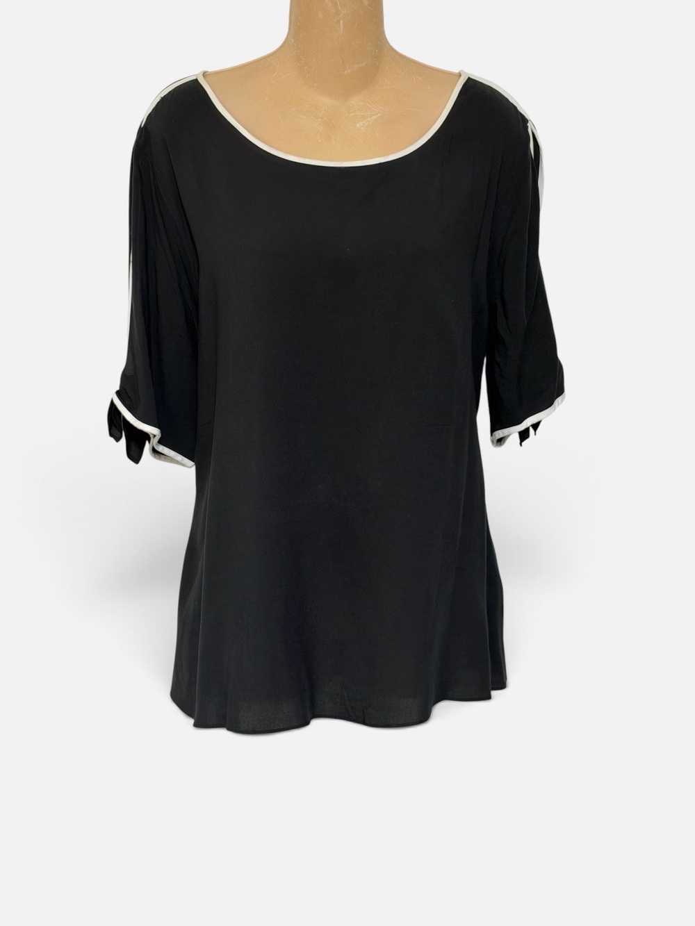 SAMI & JO ~ Black Short-Sleeve Women’s Top with White Trim